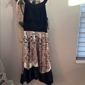 Sangria Women’s Sleeveless Handkerchief hem Dress Size 10 NWT